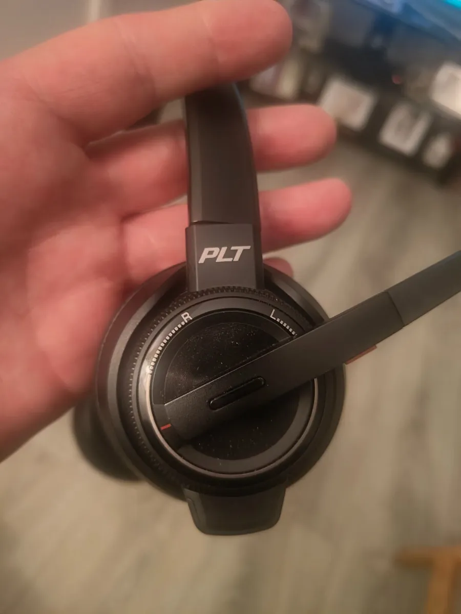 POLT SAVi 8220 OFFICE HEADSET - Image 2