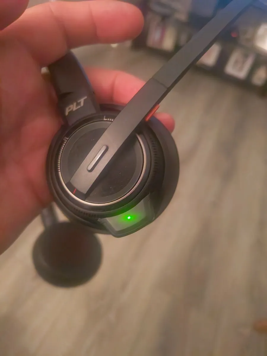 POLT SAVi 8220 OFFICE HEADSET - Image 1