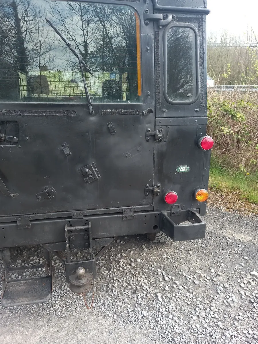 landrover 110 - Image 4