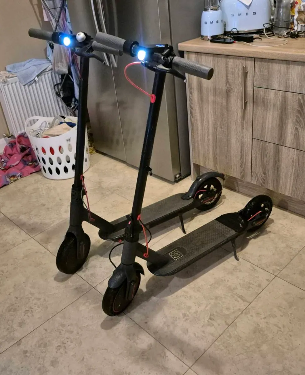 JOB LOT OF 2 ELECTRICALS SCOOTERS WORKING PERFECT - Image 1