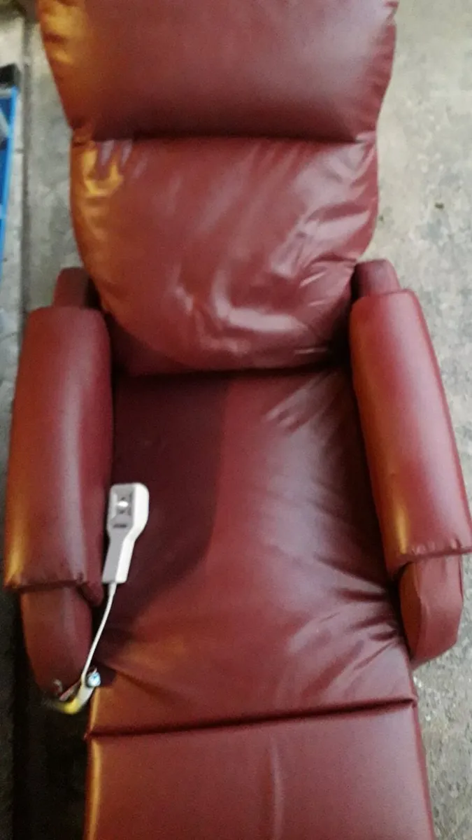 Mobility recliner chair - Image 1