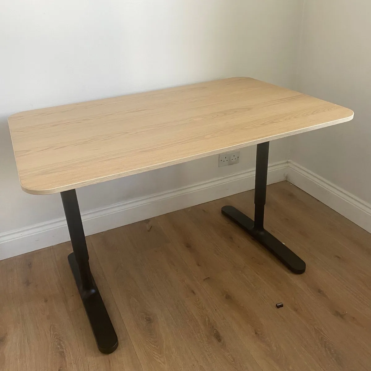 Office Desk - Image 1