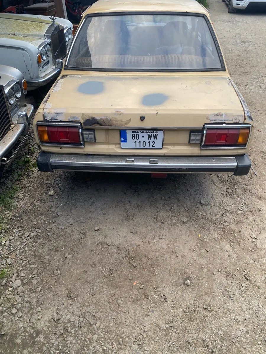 Toyota Carina - Image 3