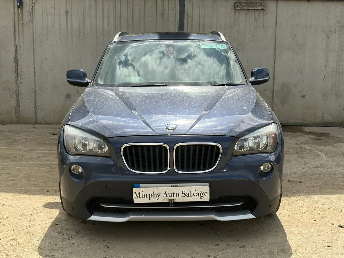 2010 BMW X1 for parts - Image 1