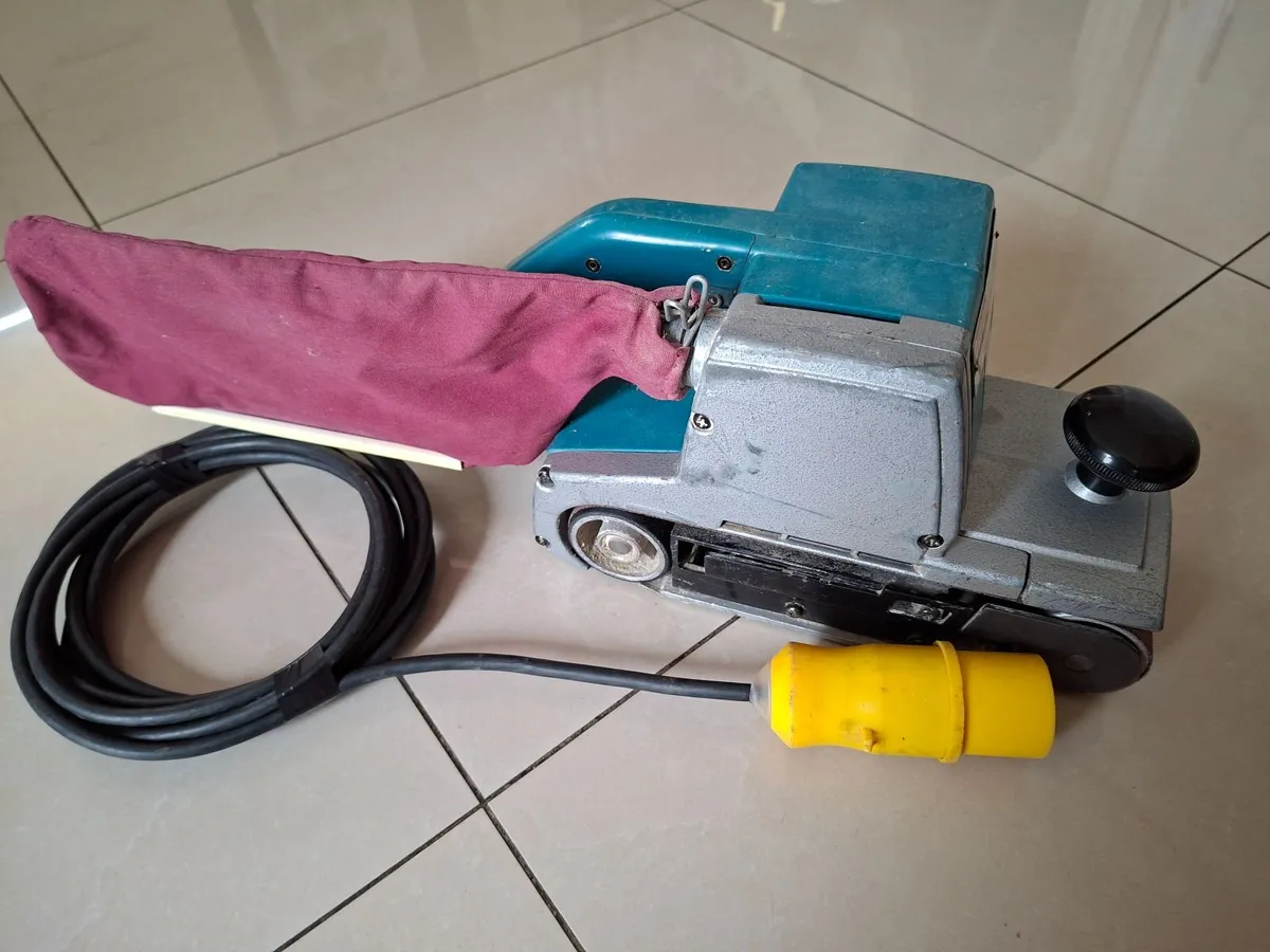 Makita 9401 Belt Sander 110v - Image 1