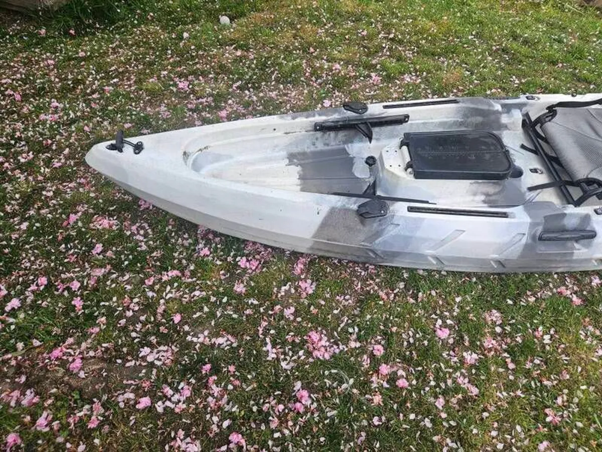 Mcg 10 foot Kayak - Image 3