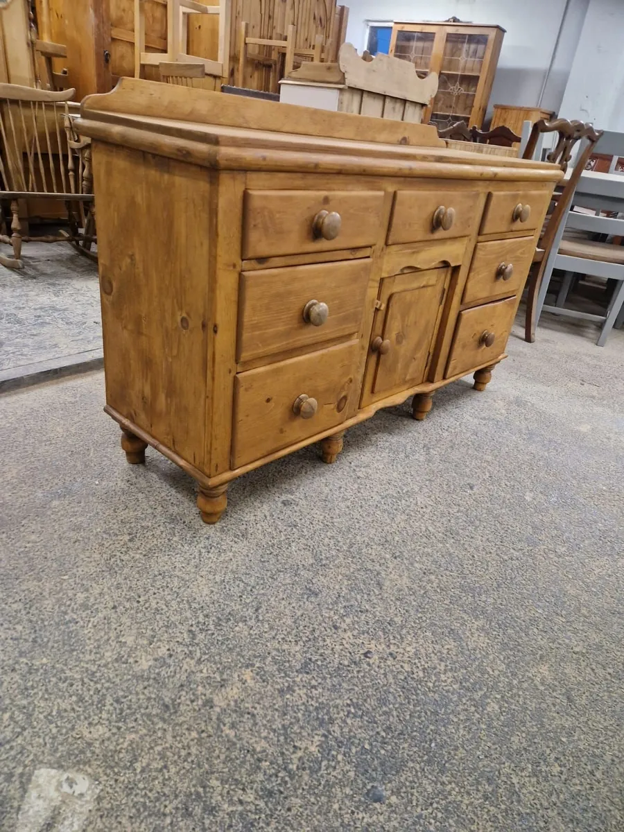 Vintage early 1900s pine sideboard - Image 4