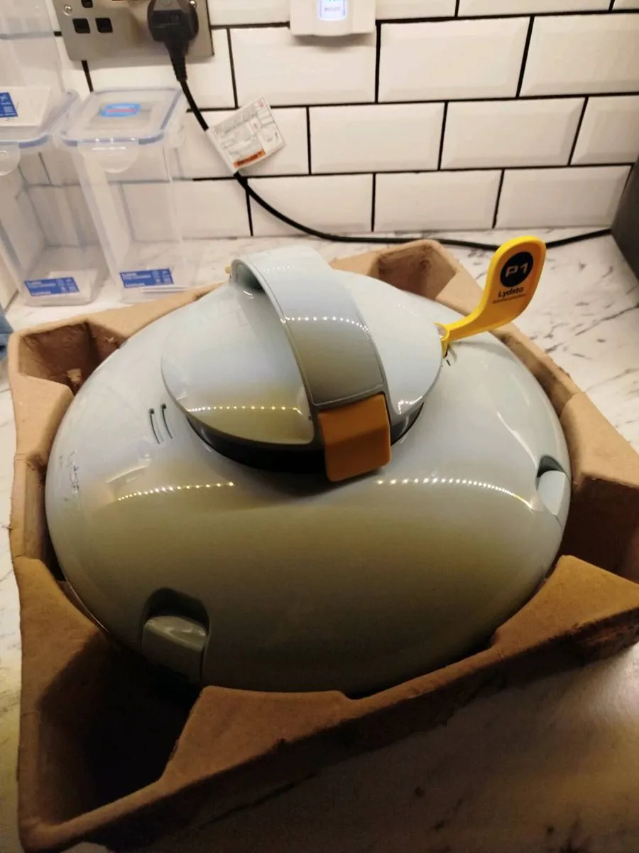 Lydsto Mini Pool Cleaner+Pool Equipment - Image 1