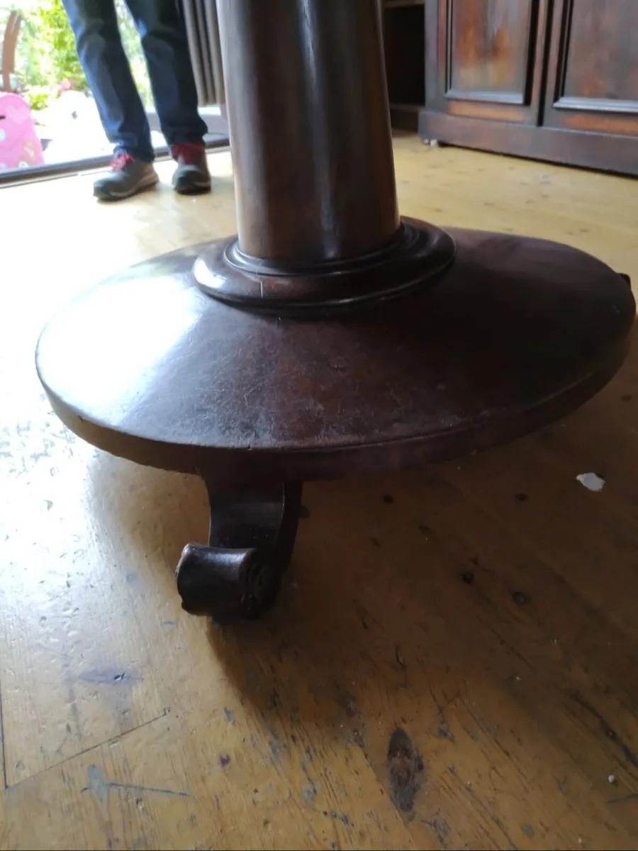 Antique tilt top breakfast table - Image 4
