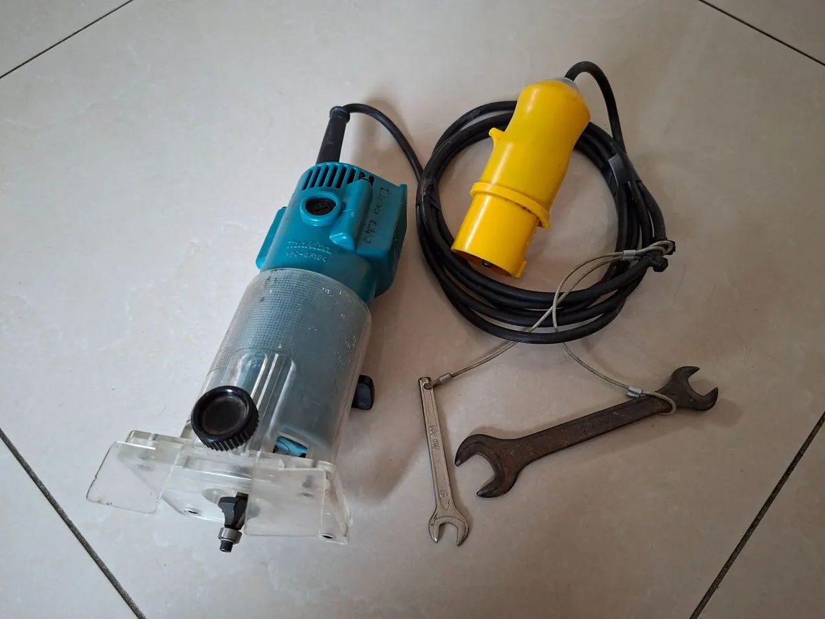 Makita 3703 Laminate Trimmer 110v - Image 1