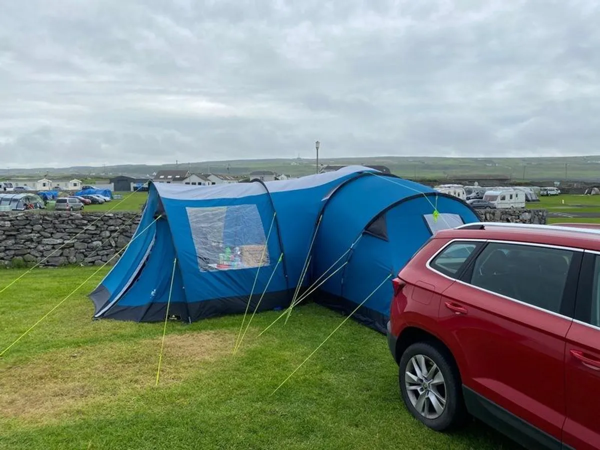 Royal Atlanta 8 person tent. Excellent condition - Image 2