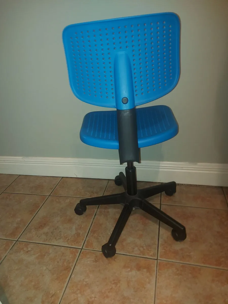 Office chair - Image 2