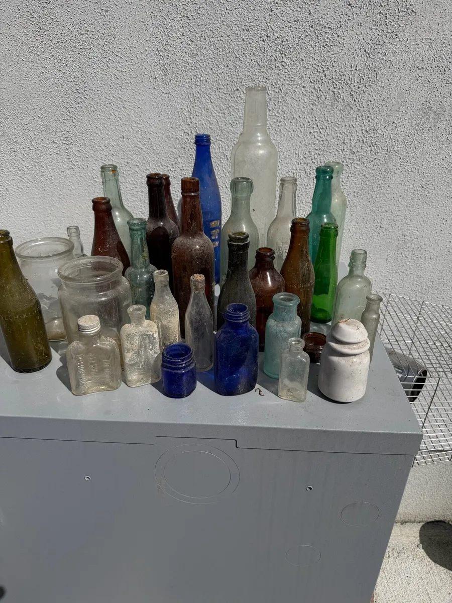 Collectibles and antiques - Image 4