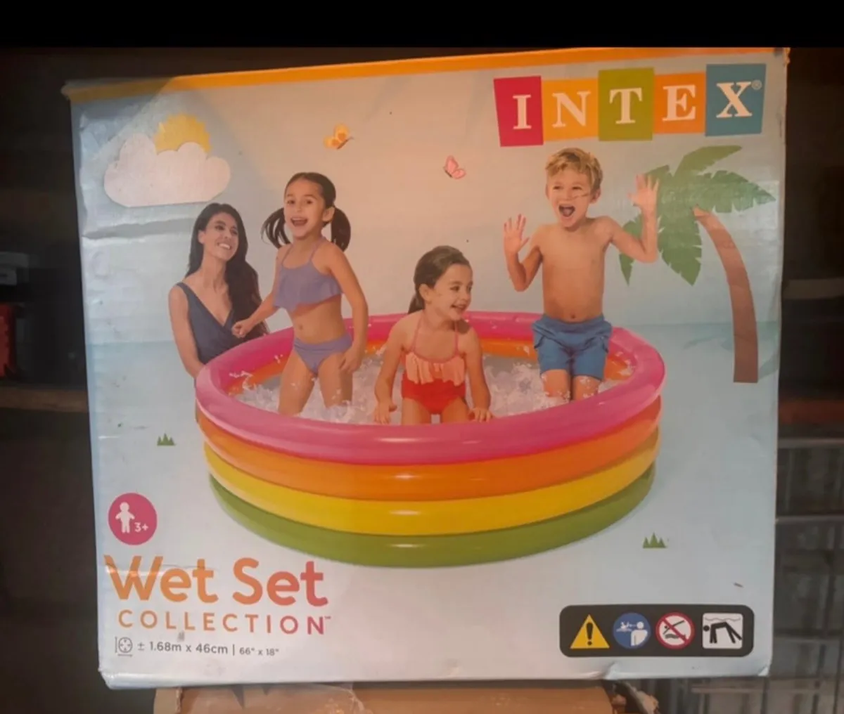 Intex Hand Pump and & 4 Ring pool - Image 2