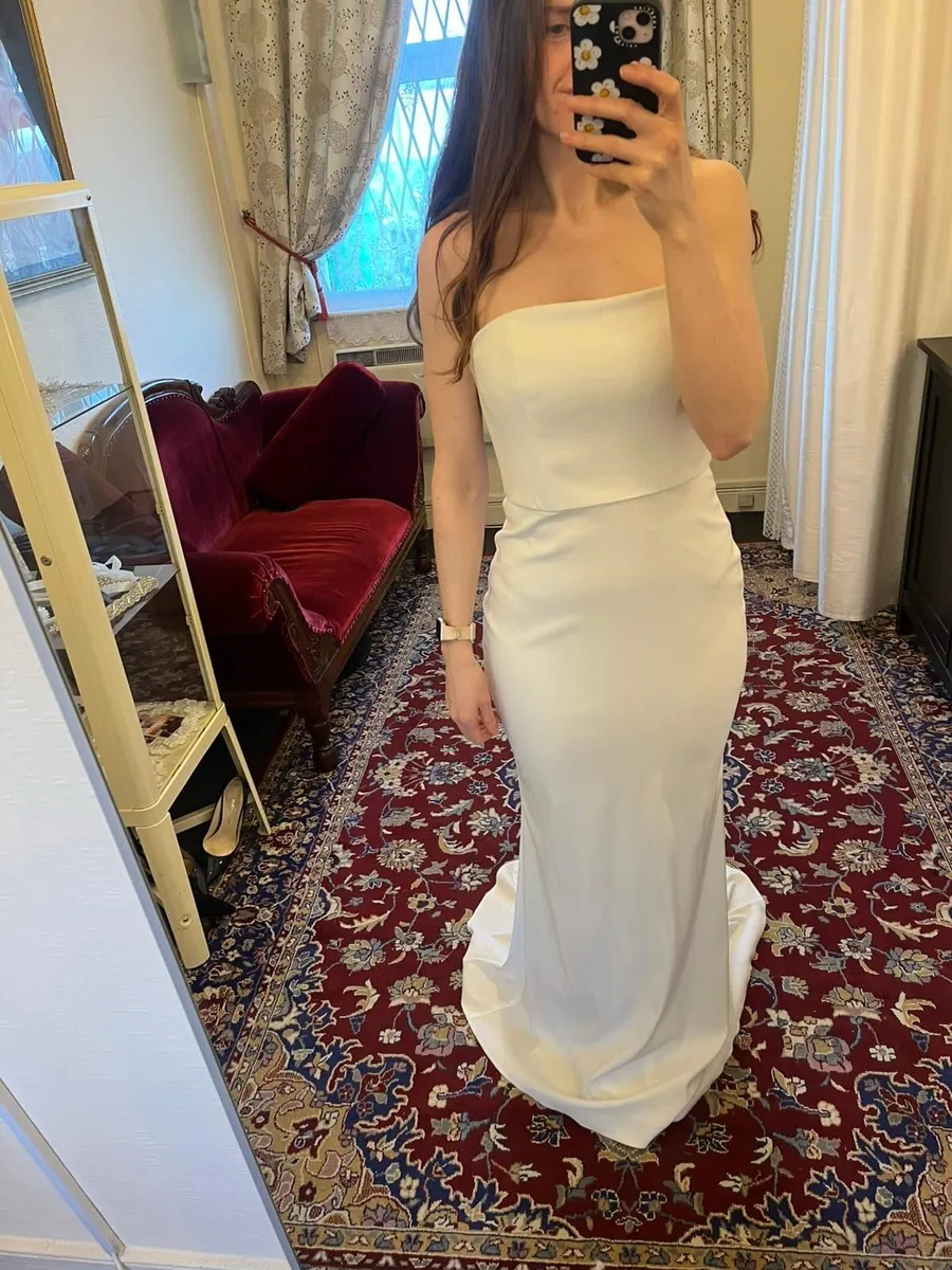 Wedding dress - Image 1