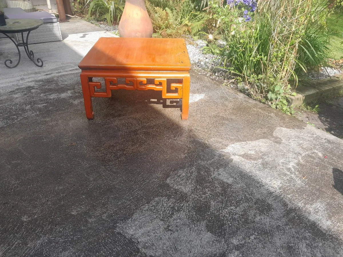 Coffee table - Image 1