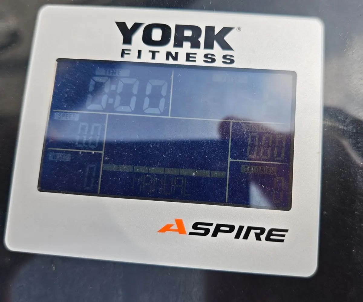 York Aspire Exercise bike - Image 2