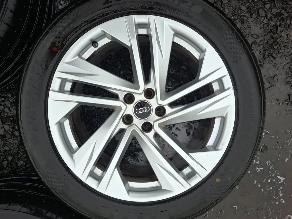 20" Genuine Audi Q7 S Line Alloys with tyres - Image 4