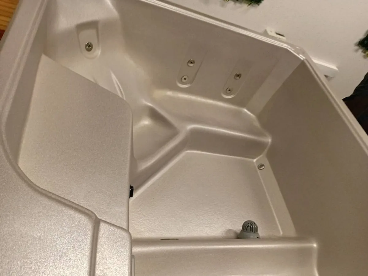 coldtub commercial ice bath with jets - Image 4