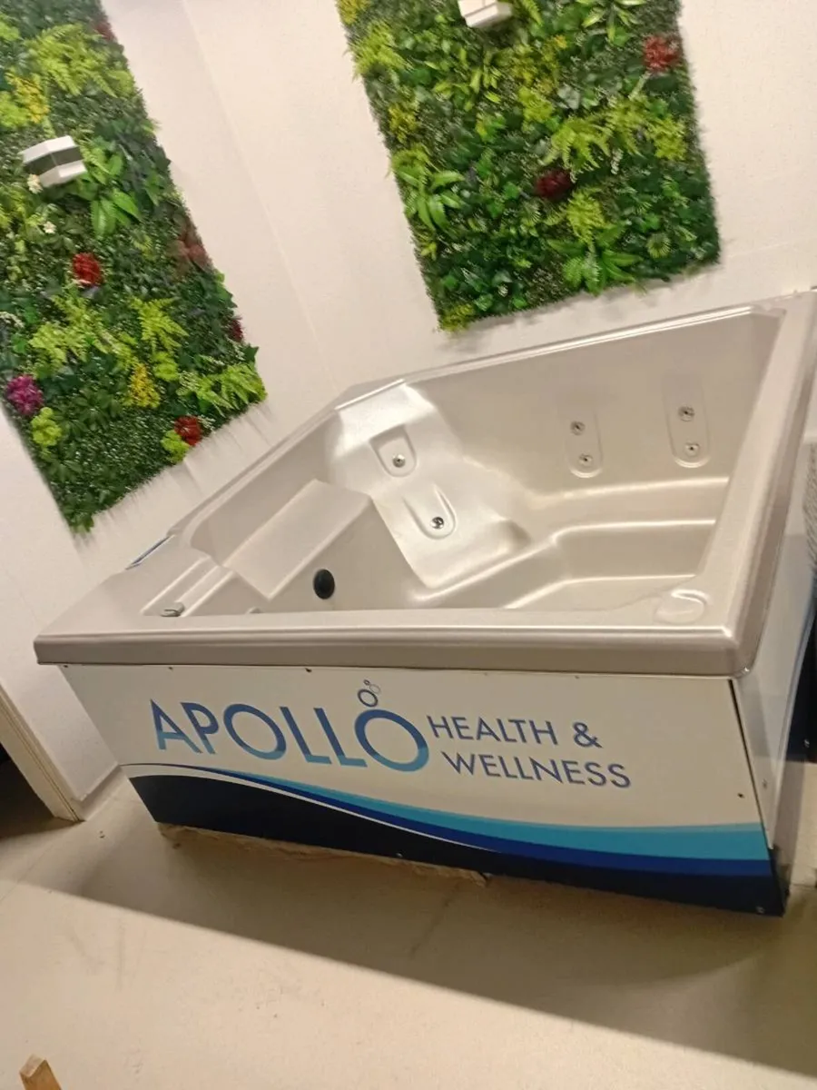 coldtub commercial ice bath with jets - Image 1