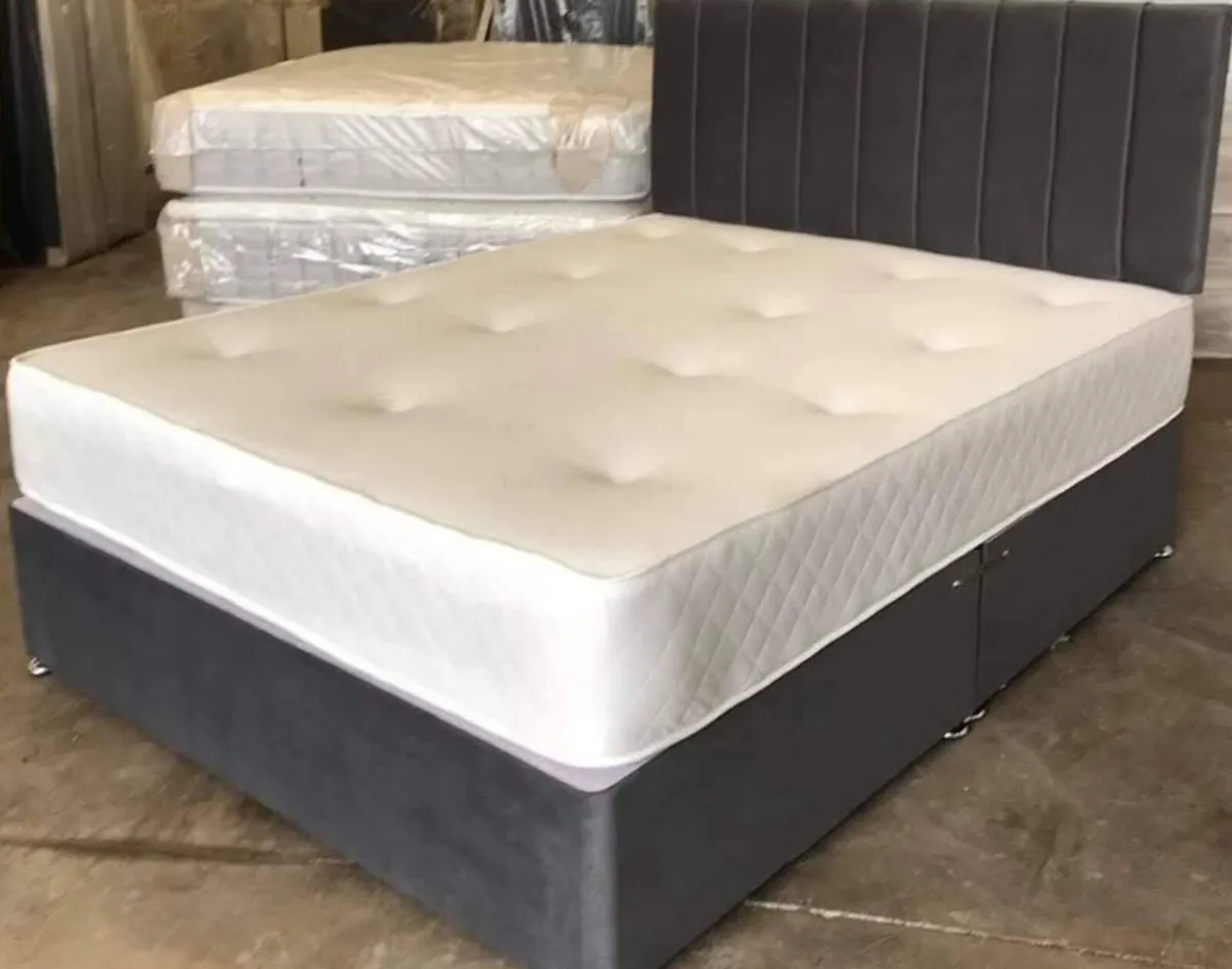 Double base and headboard and kitchen island - Image 1