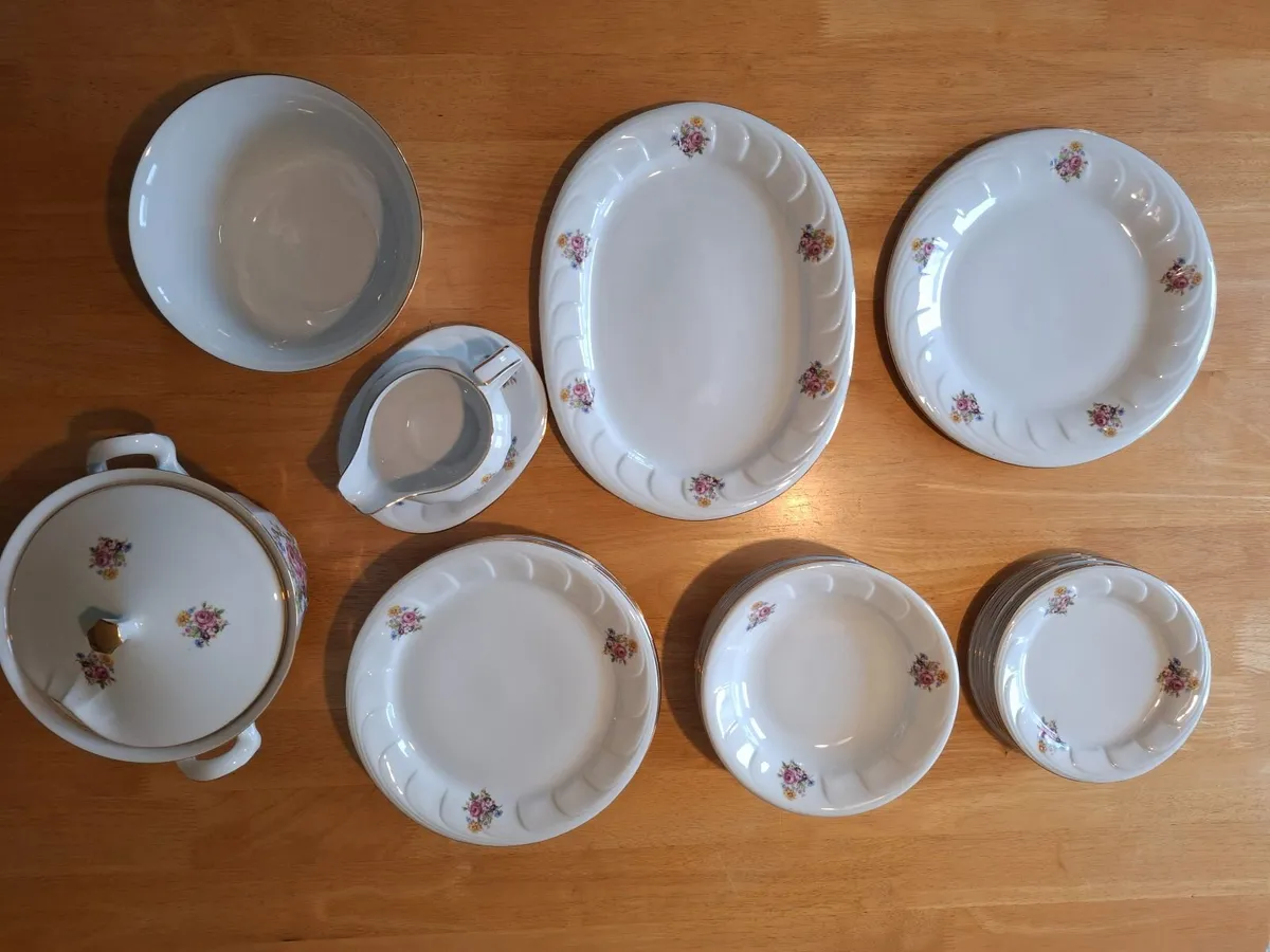 Dinner Set - Image 2