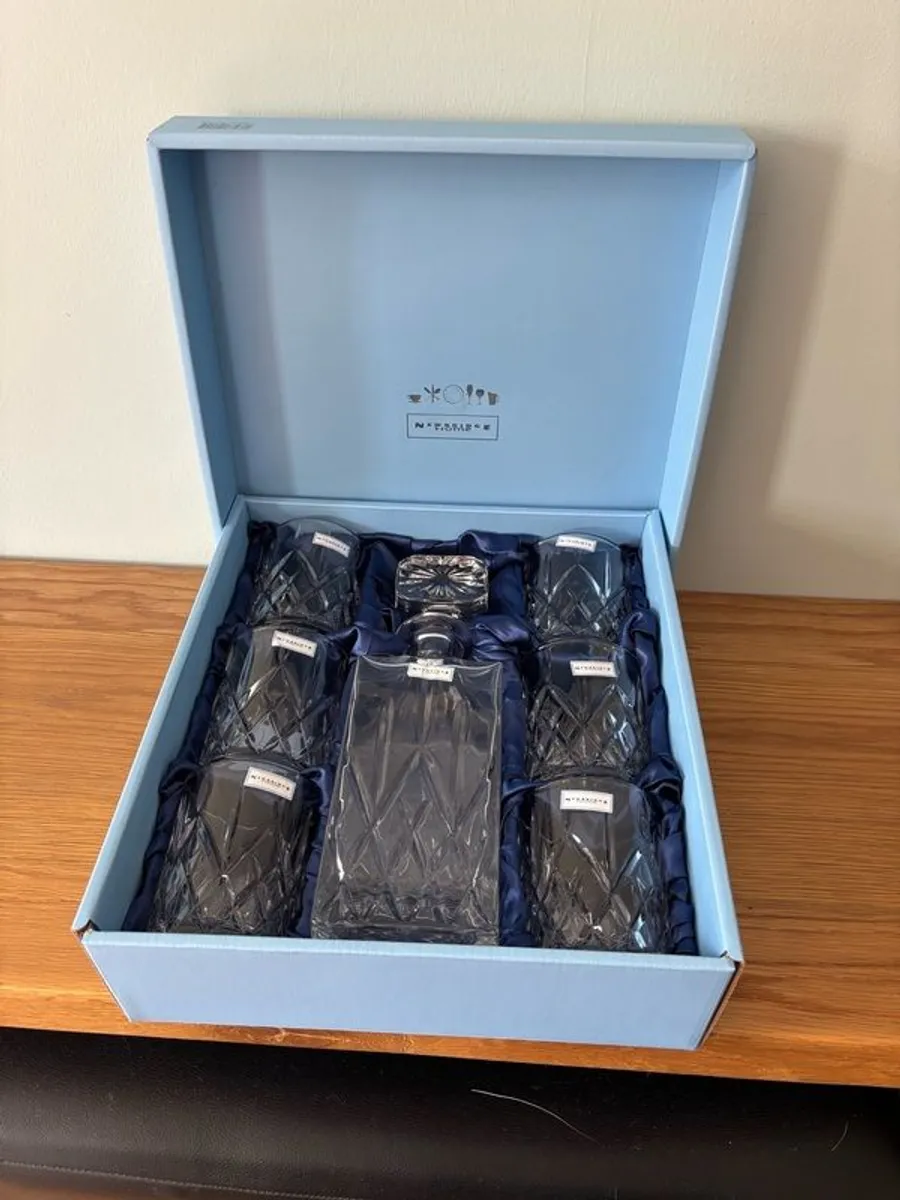 Newbridge 750ml decanter and tumblers - Image 1