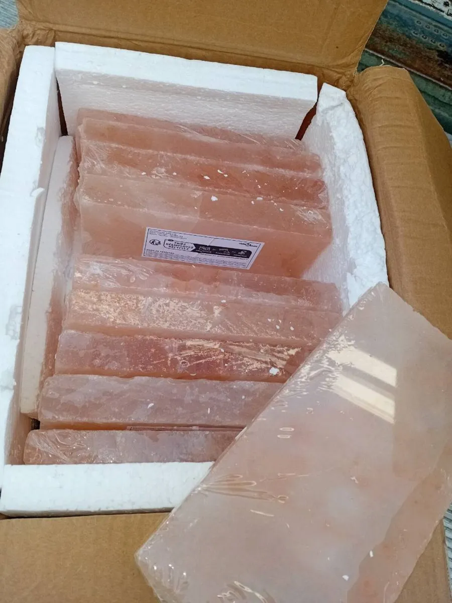 hymalayan salt tiles x120 - Image 1