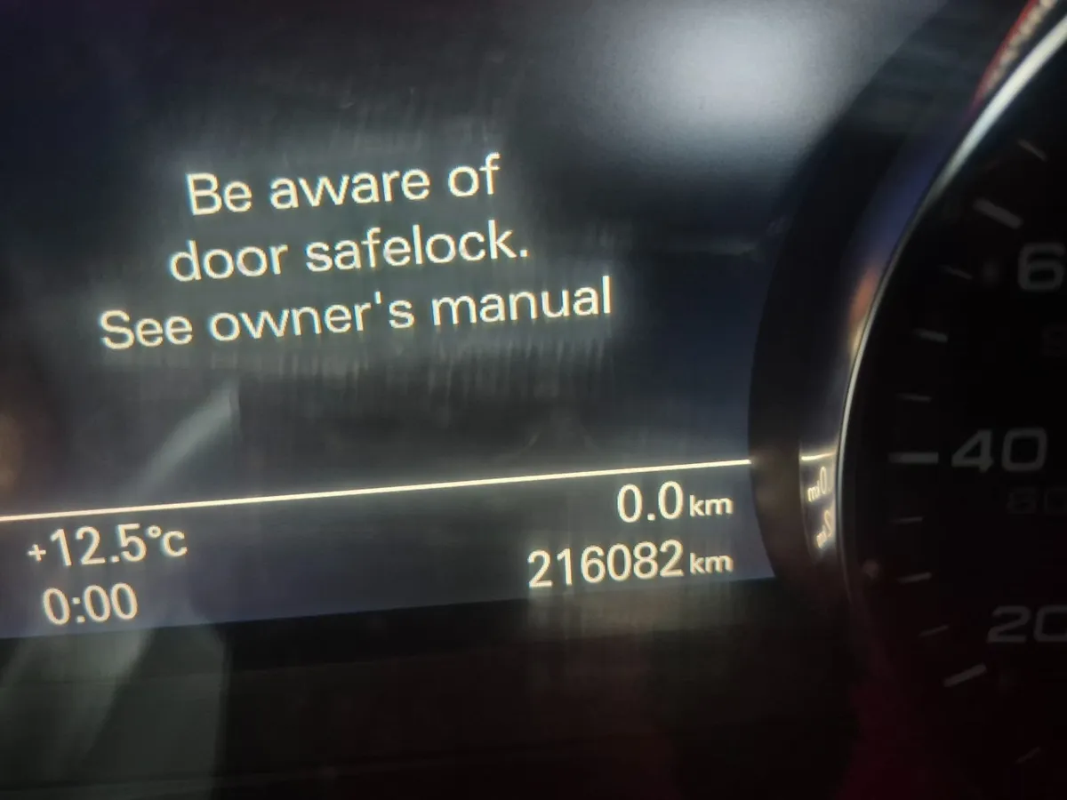 Breaking & Repairables - Image 4