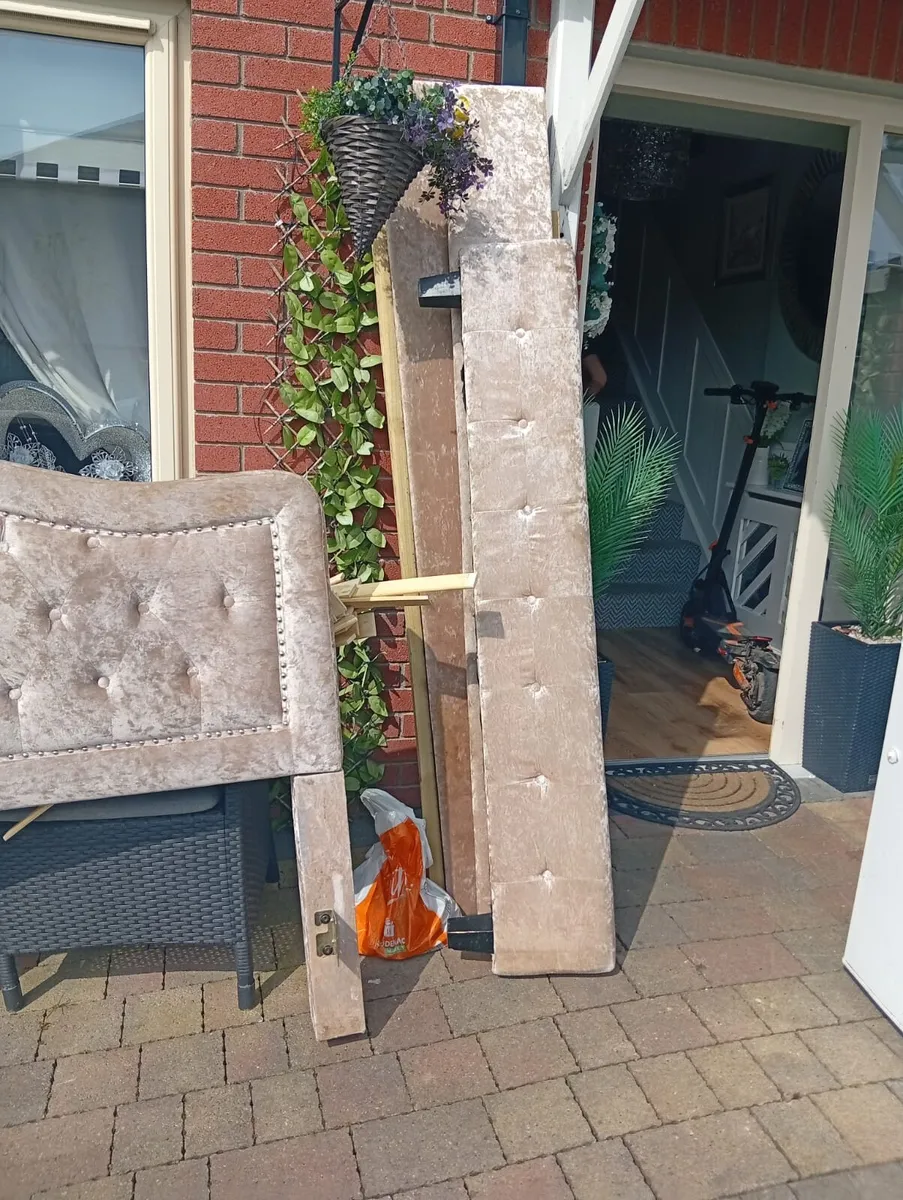 King-size bed - Image 2