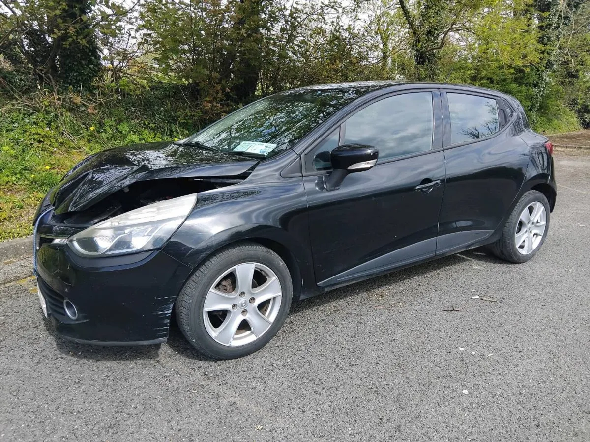 2015 Renault Clio Low Kms - Image 4