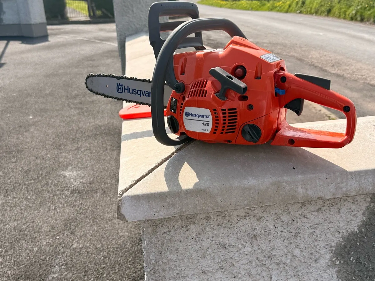 Husqvarna petrol chainsaw - Image 1