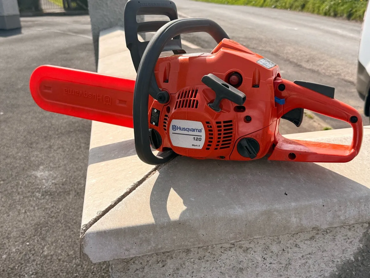 Husqvarna petrol chainsaw - Image 2