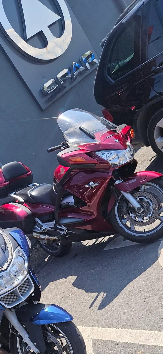 Honda ST1300 pan european. - Image 1