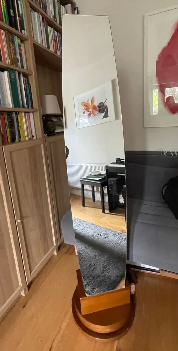 Gentleman's Dressing Mirror - Image 1