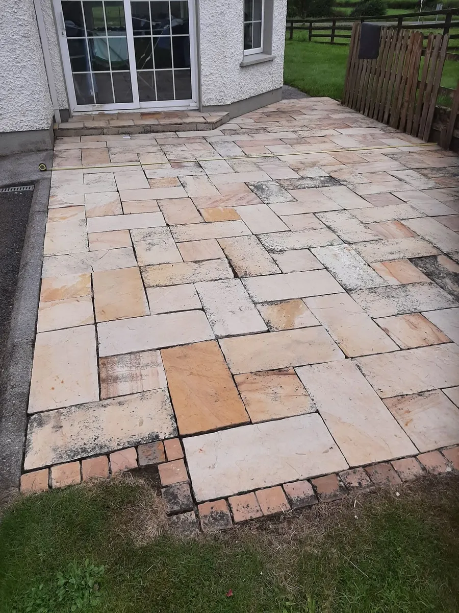 Patio slabs - Image 1