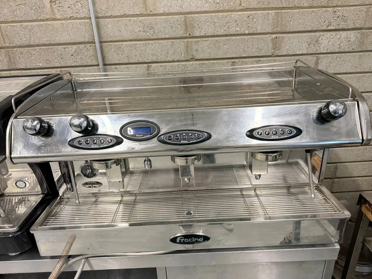 Group 2 3 head Coffee Machine - Image 2