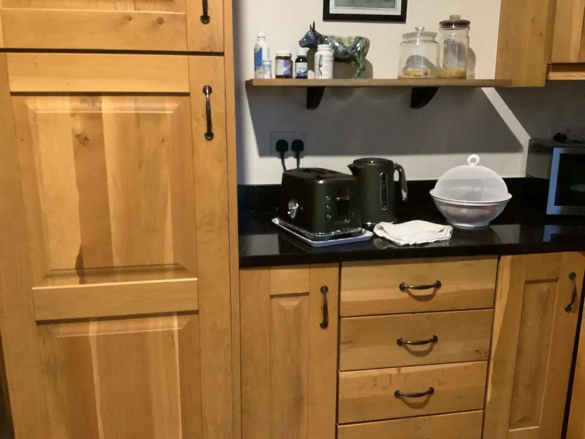 Oak Kitchen - Image 2