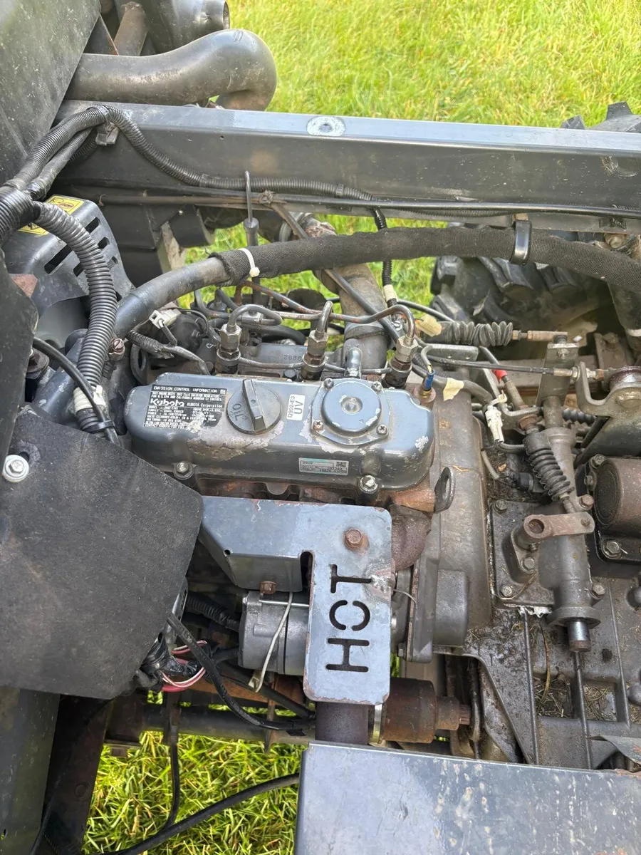 2014 Kubota RTV900 - Image 2