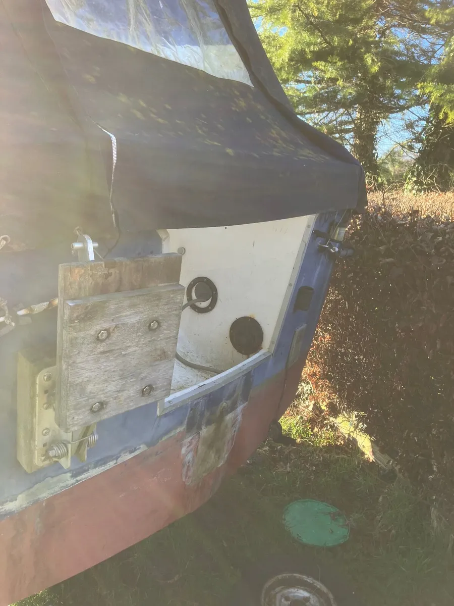 BOAT HARDY 20 FT 3 BERTHS TOILET INCLUDES TRAILER - Image 2