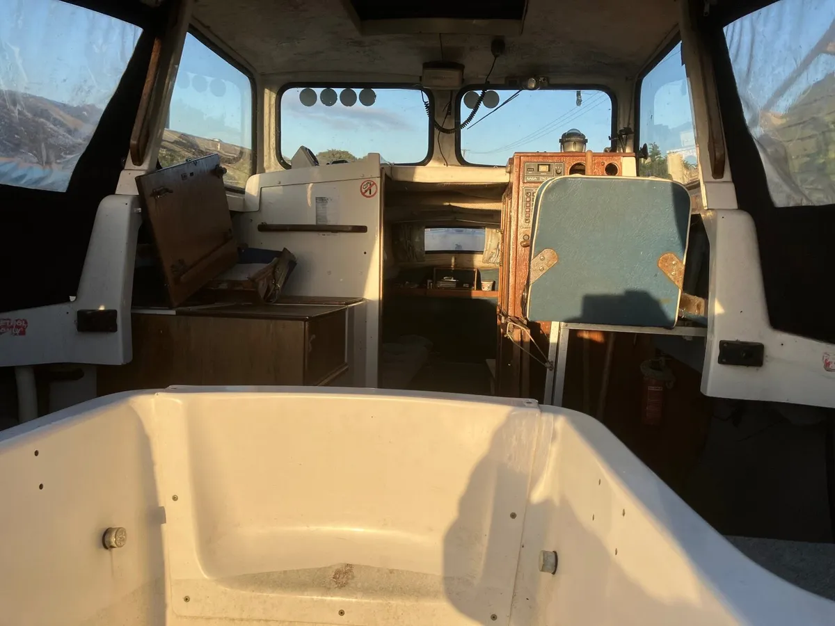 BOAT HARDY 20 FT 3 BERTHS TOILET INCLUDES TRAILER - Image 3