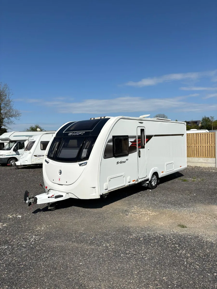 2020 swift 4berth island bed damaged - Image 1