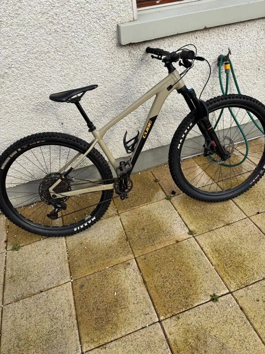 Cube Reaction Mountain bike - Image 1