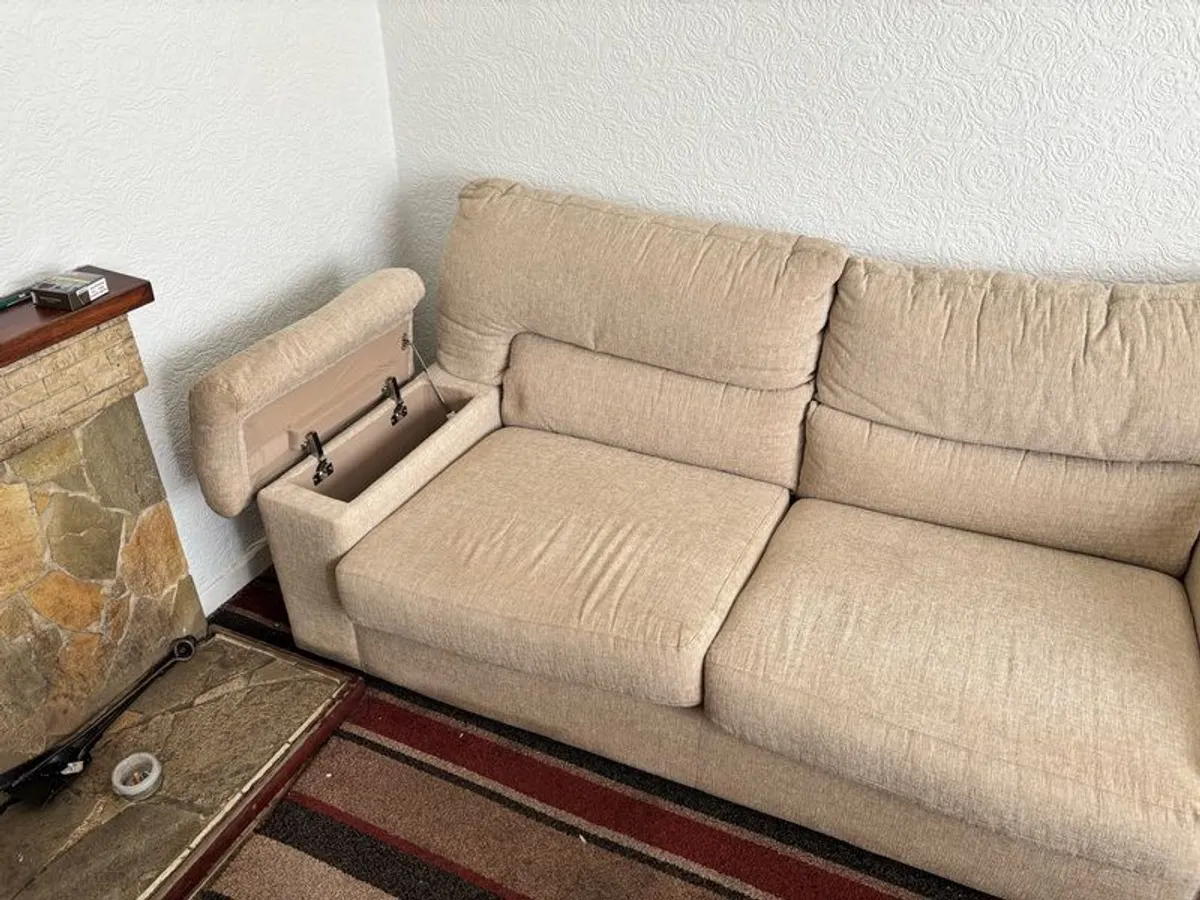 3 seater sofa and 2 armchairs with storage in arms - Image 3