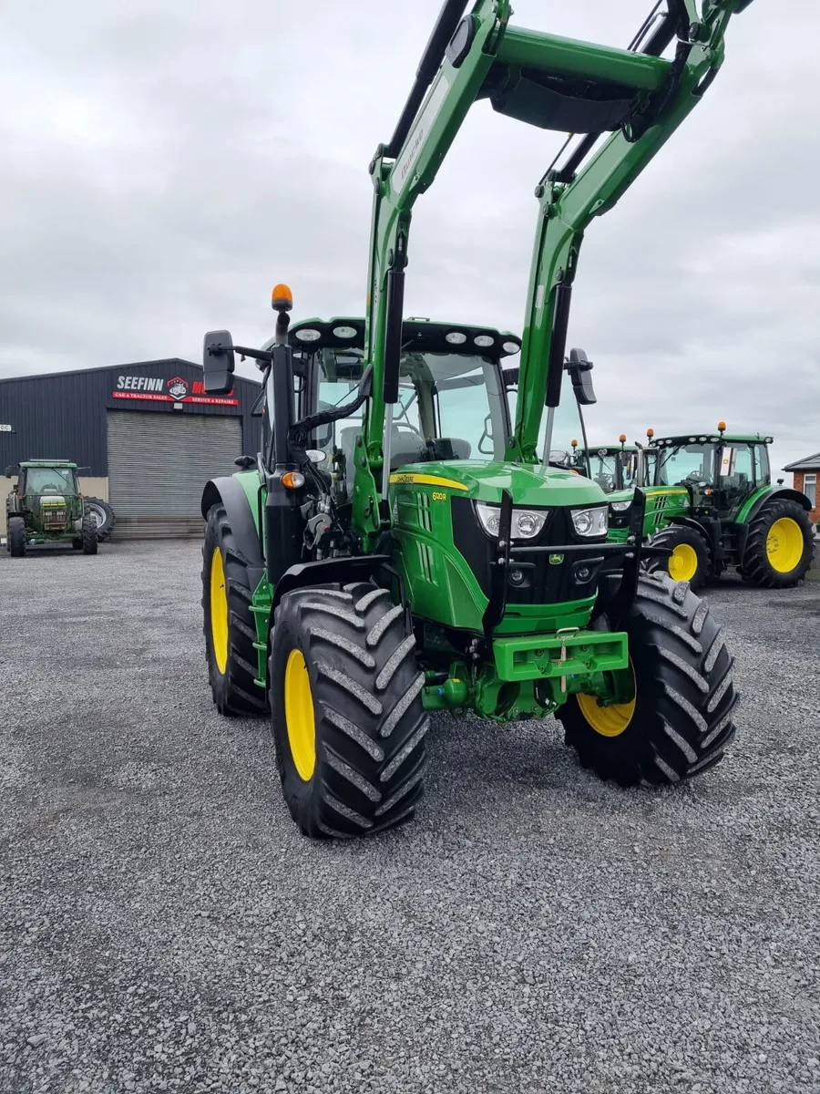 John Deere 6120R - Image 3