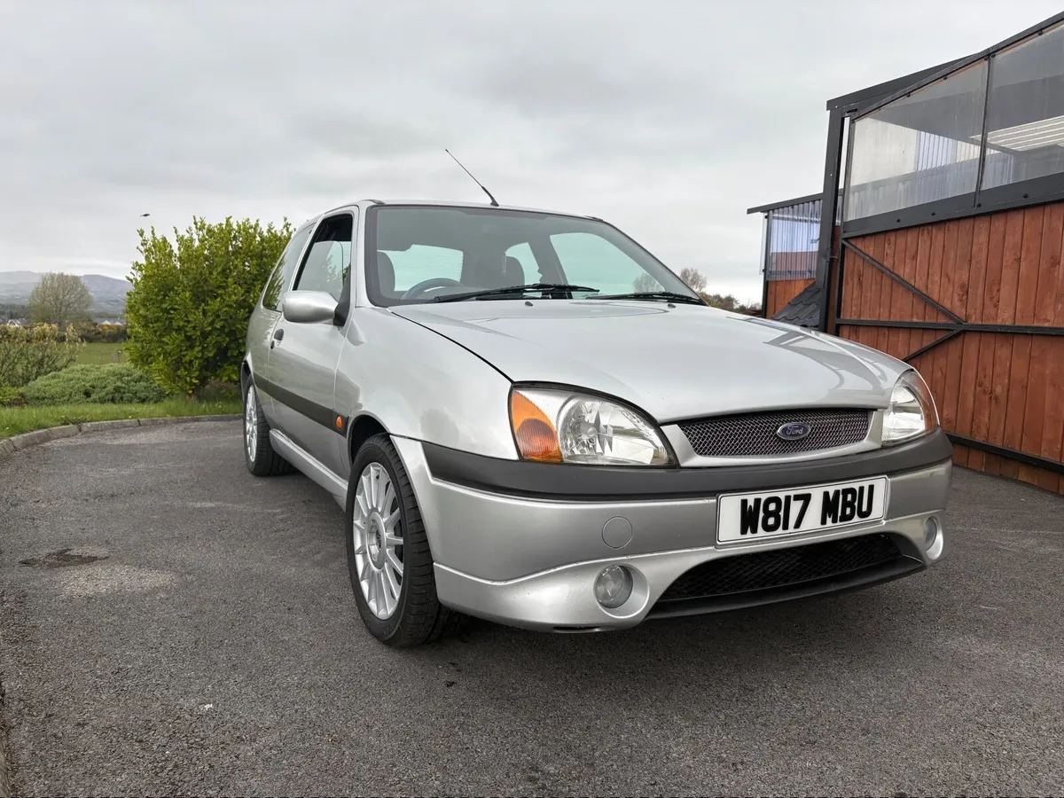 Ford Fiesta 2000 - Image 1