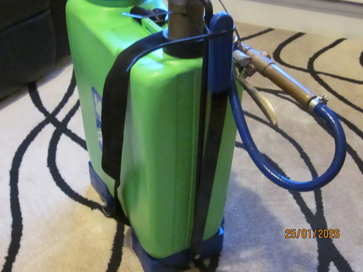 Knapsack sprayer - Image 2