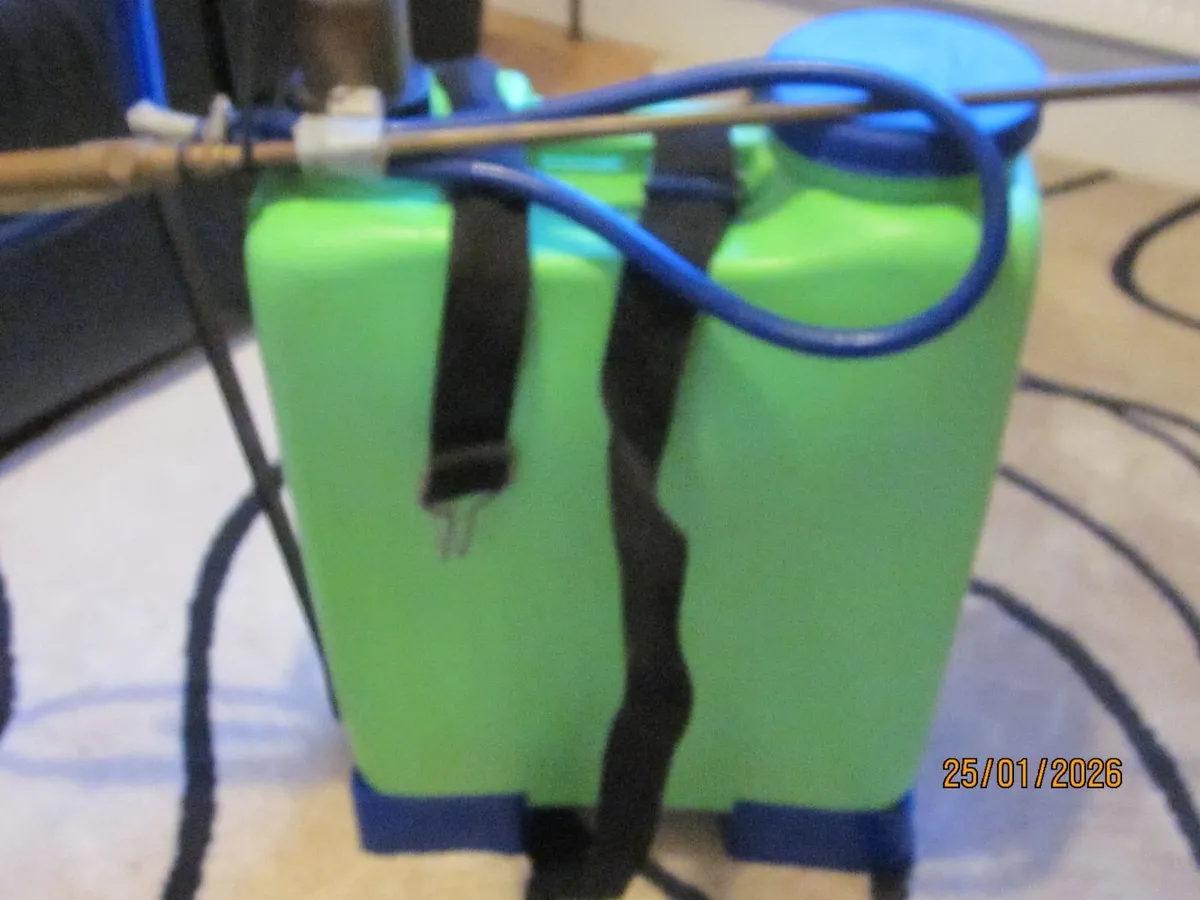 Knapsack sprayer - Image 3