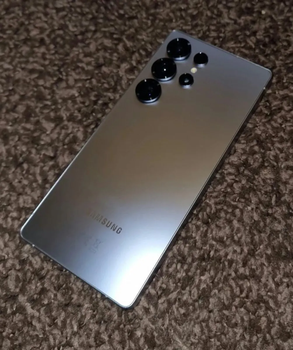 Samsung Galaxy S25 Ultra 5G 512gb Titanium all with box and case - Image 2