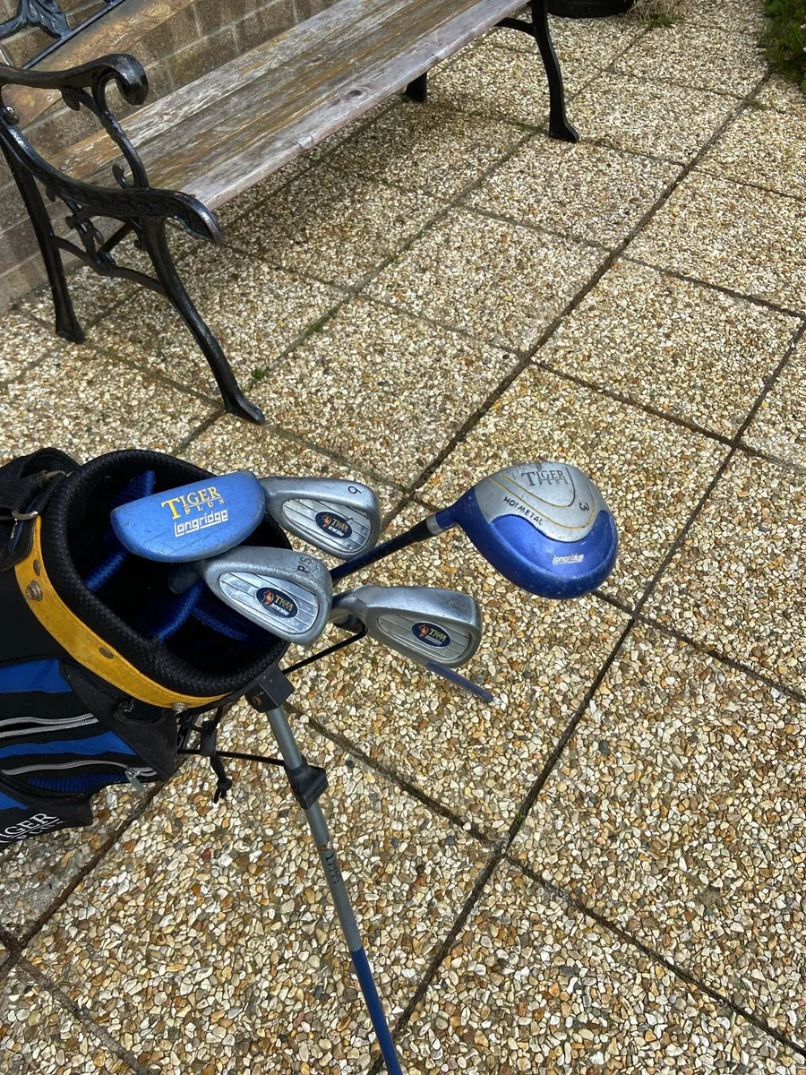 Junior. Golf. Clubs. &. Bag.  Left. Handed - Image 2